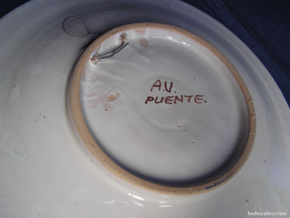 Antig&uuml;edades: PLATO PINTADO A MANO - Foto 2