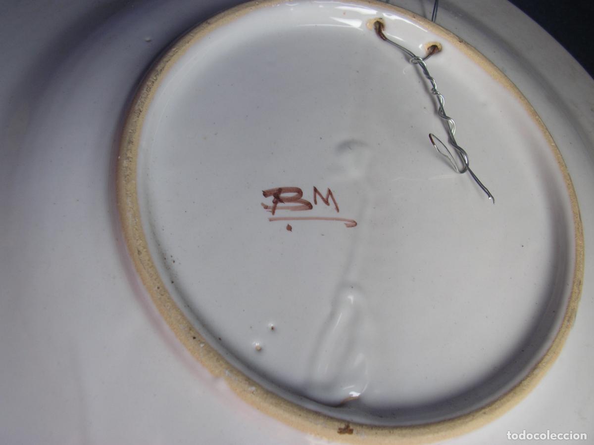 Antig&uuml;edades: PLATO PINTADO A MANO - Foto 2