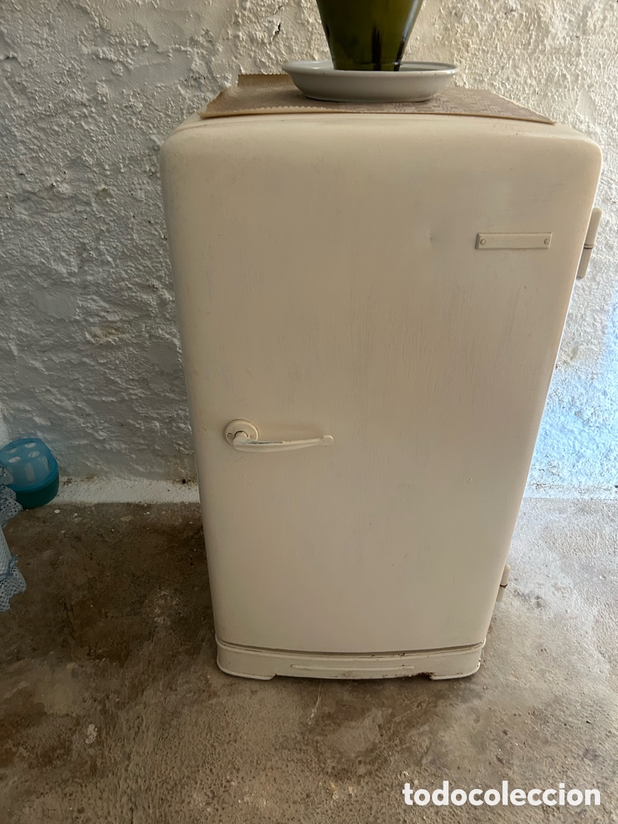 Antig&uuml;edades: Nevera antigua vintage - Foto 1
