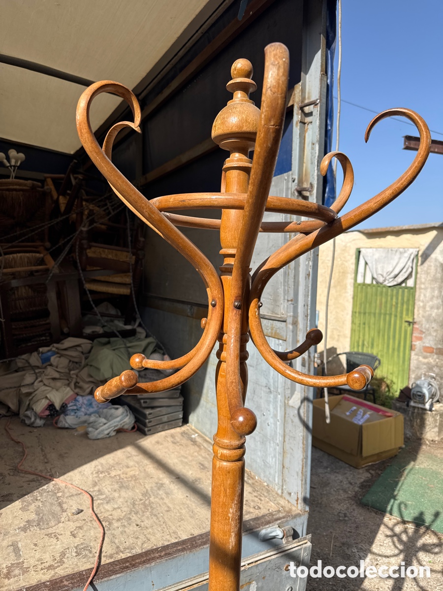 Antig&uuml;edades: Perchero Thonet en buen estado - Foto 4
