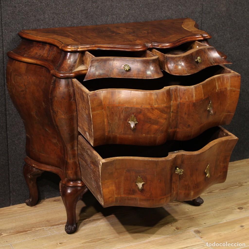 Antig&uuml;edades: C&oacute;moda veneciana de madera del siglo XX - Foto 10