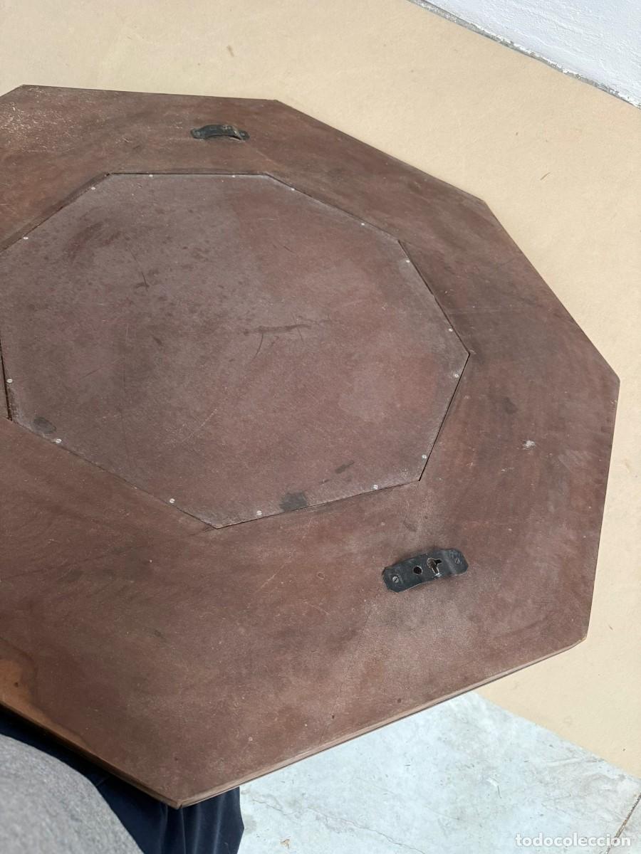Antig&uuml;edades: Gran marco con espejo central octagonal, hecho en taracea con madera de roble. - Foto 4