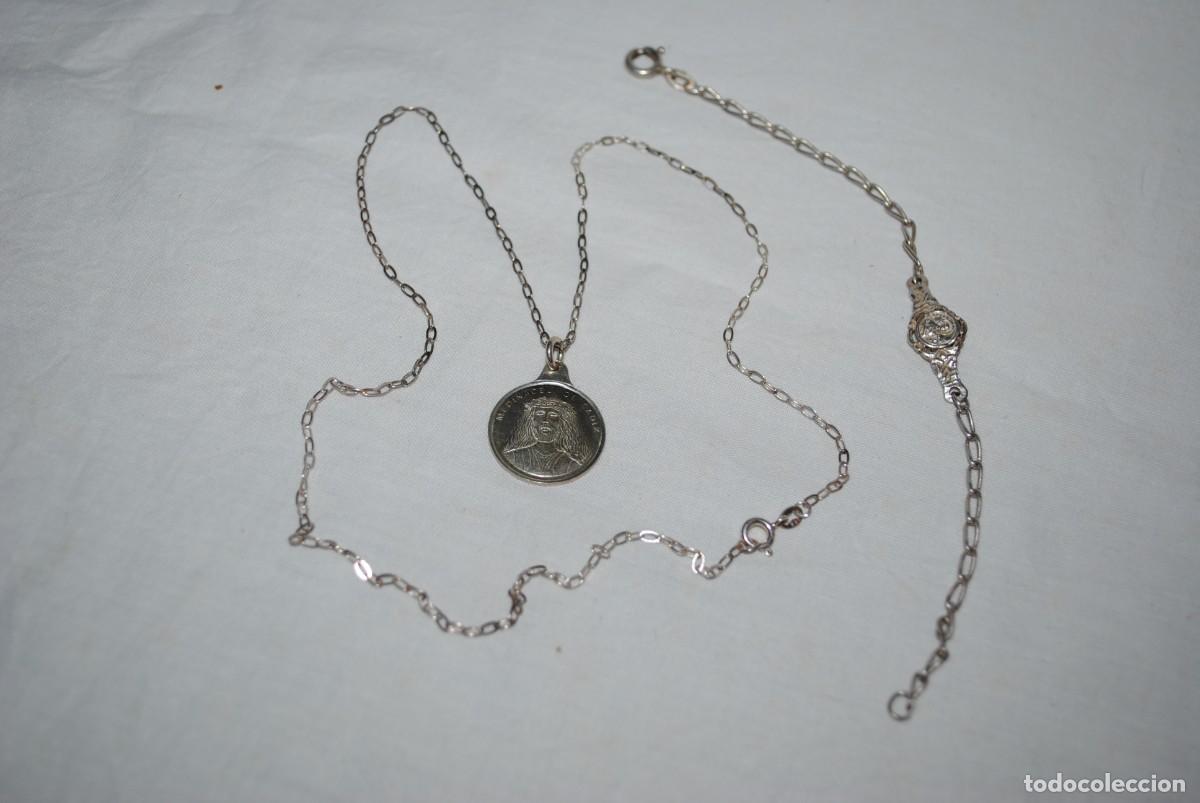 Antig&uuml;edades: CADENA CON MEDALLA Y PUSERA DE PLATA - Foto 1