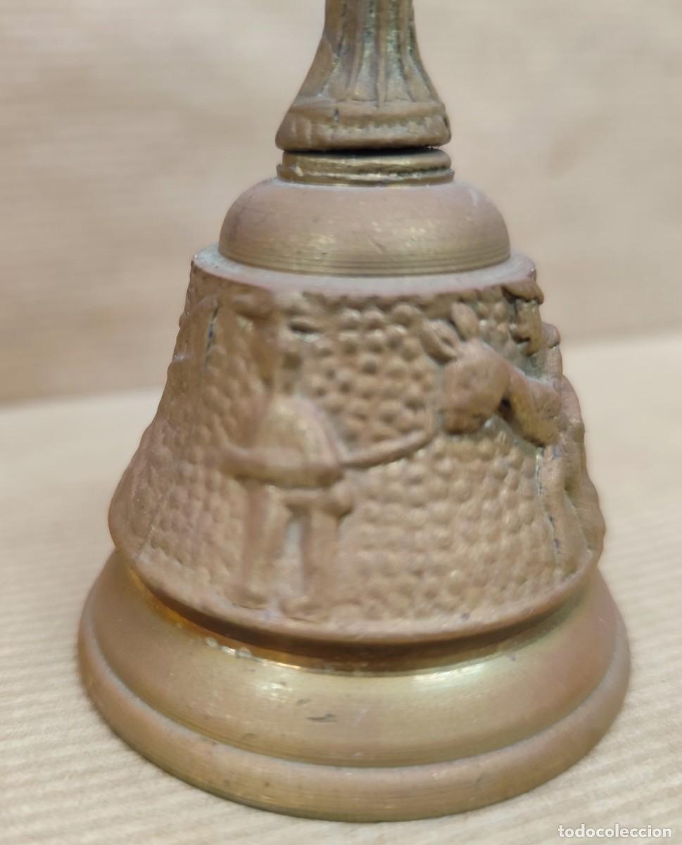 Antig&uuml;edades: Campanilla de bronce siglo XX - Foto 7