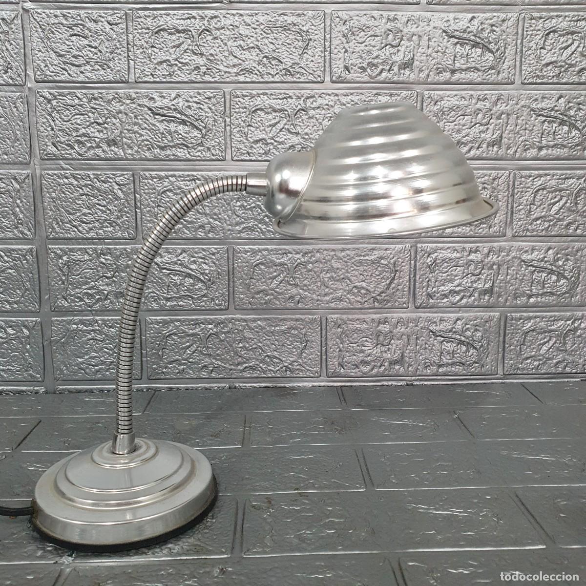 Antig&uuml;edades: Lámpara vintage flexo de aluminio. - Foto 1