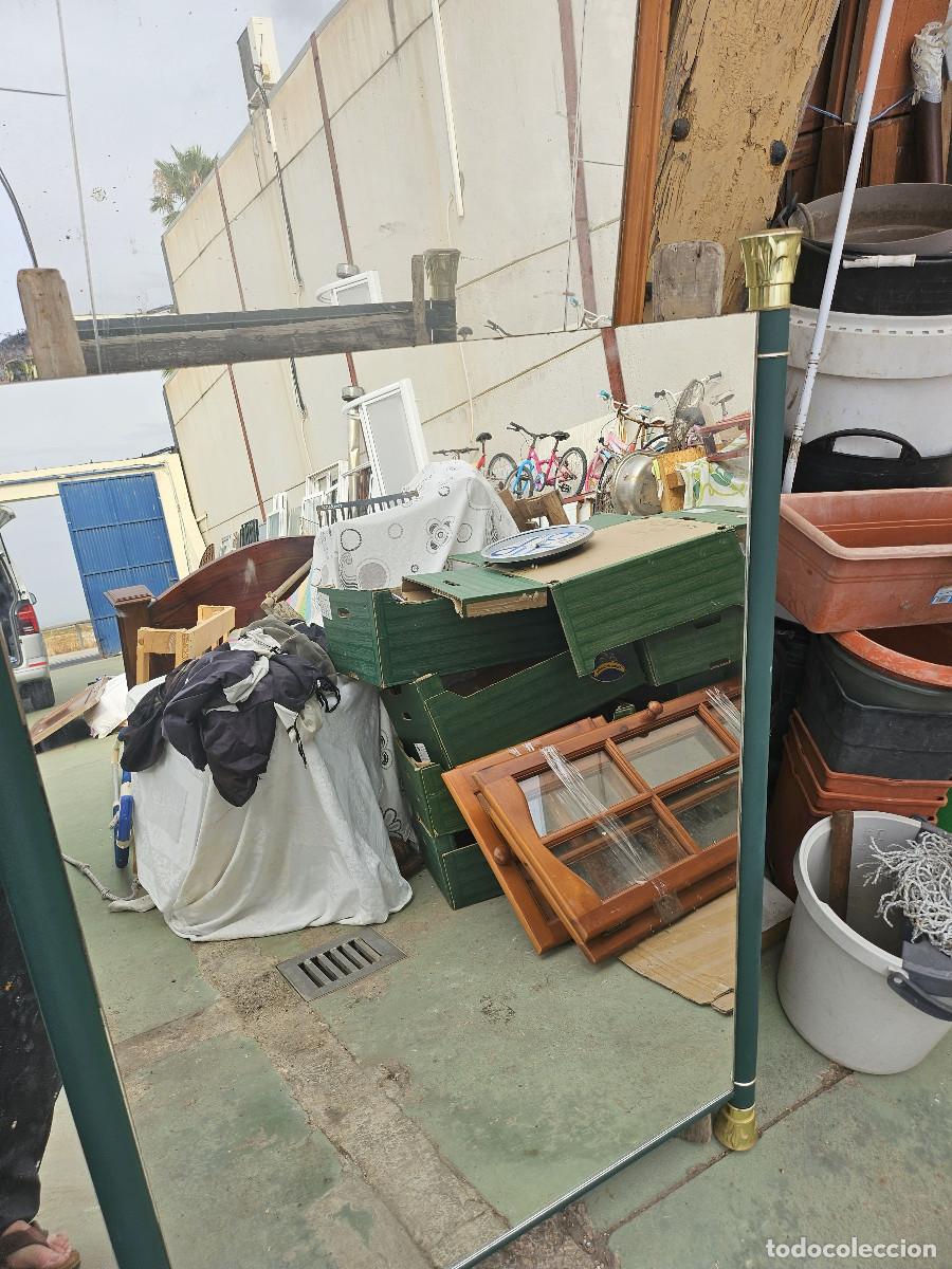 Antig&uuml;edades: espejo con el marco de hierro verde - Foto 4