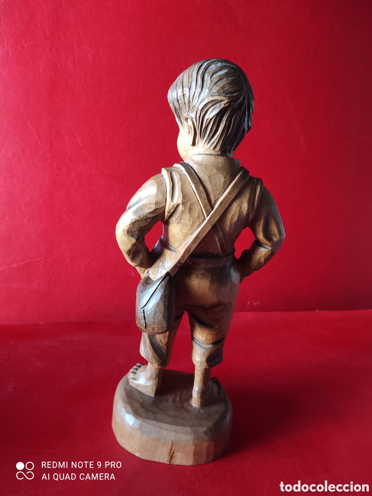 Antig&uuml;edades: Figura en madera representando a un ni&ntilde;o - Foto 3