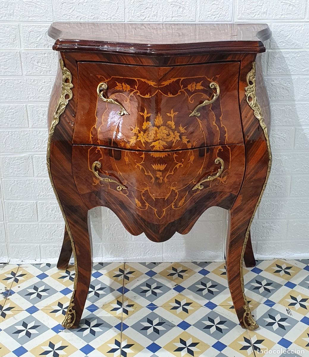 Antig&uuml;edades: C&oacute;moda marqueter&iacute;a y bronce estilo Luis XV - Foto 2
