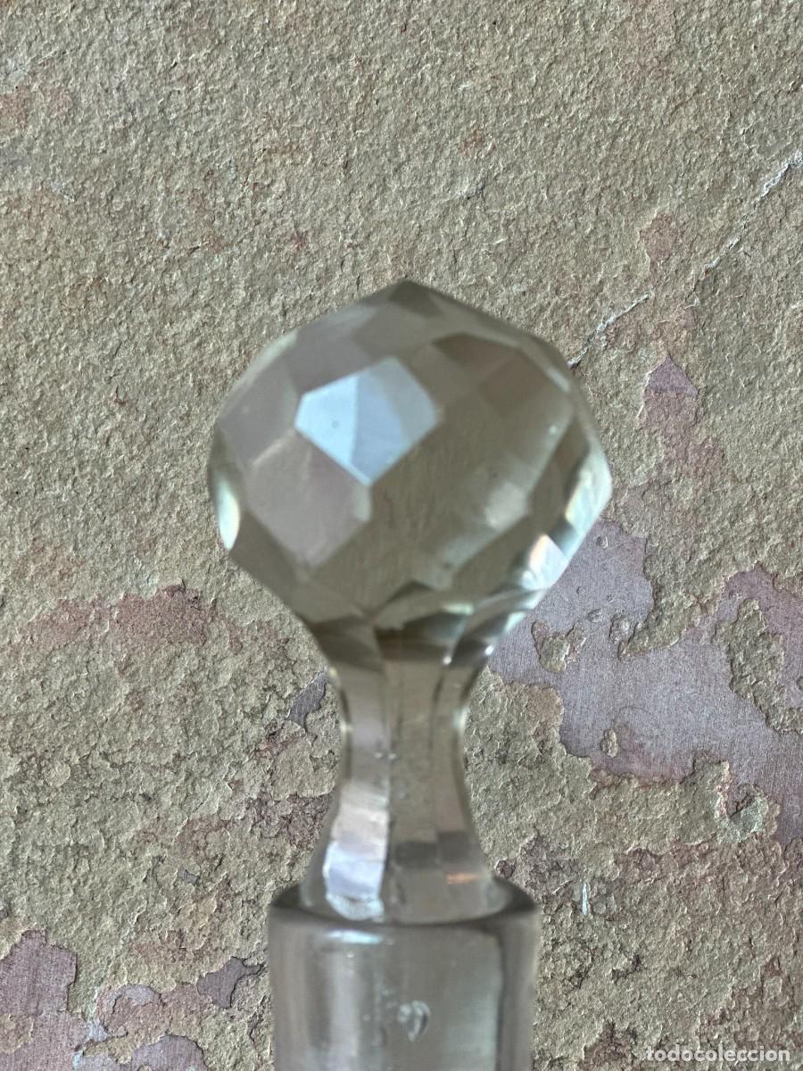 Antig&uuml;edades: LICORERA DE CRISTAL TALLADO DEL S.XIX. - Foto 3