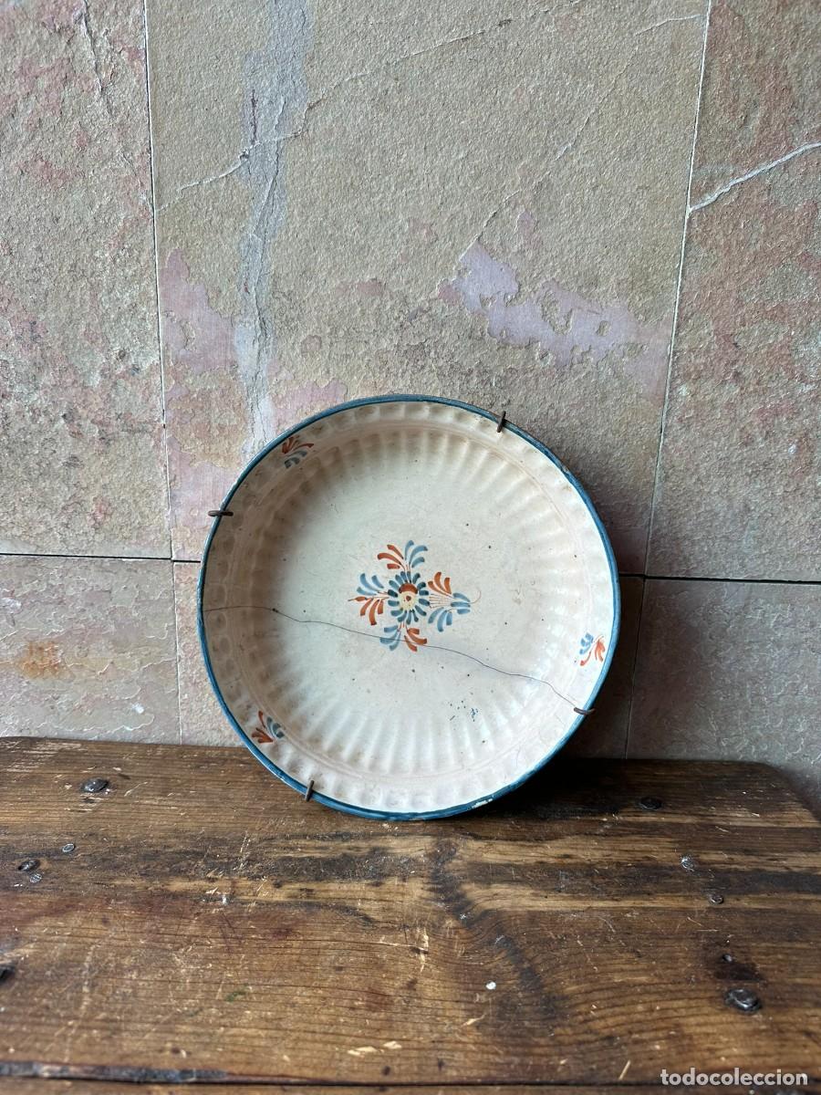 Antig&uuml;edades: PLATO EN PORCELANA DE S. XIX - Foto 1