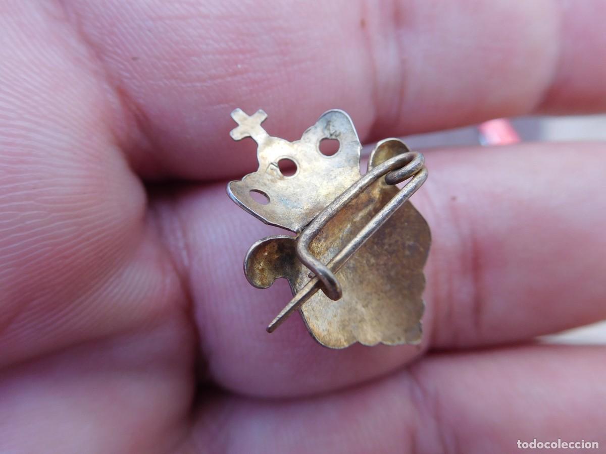 Antig&uuml;edades: Broche antiguo de plata dorada virgen a identificar - Foto 4