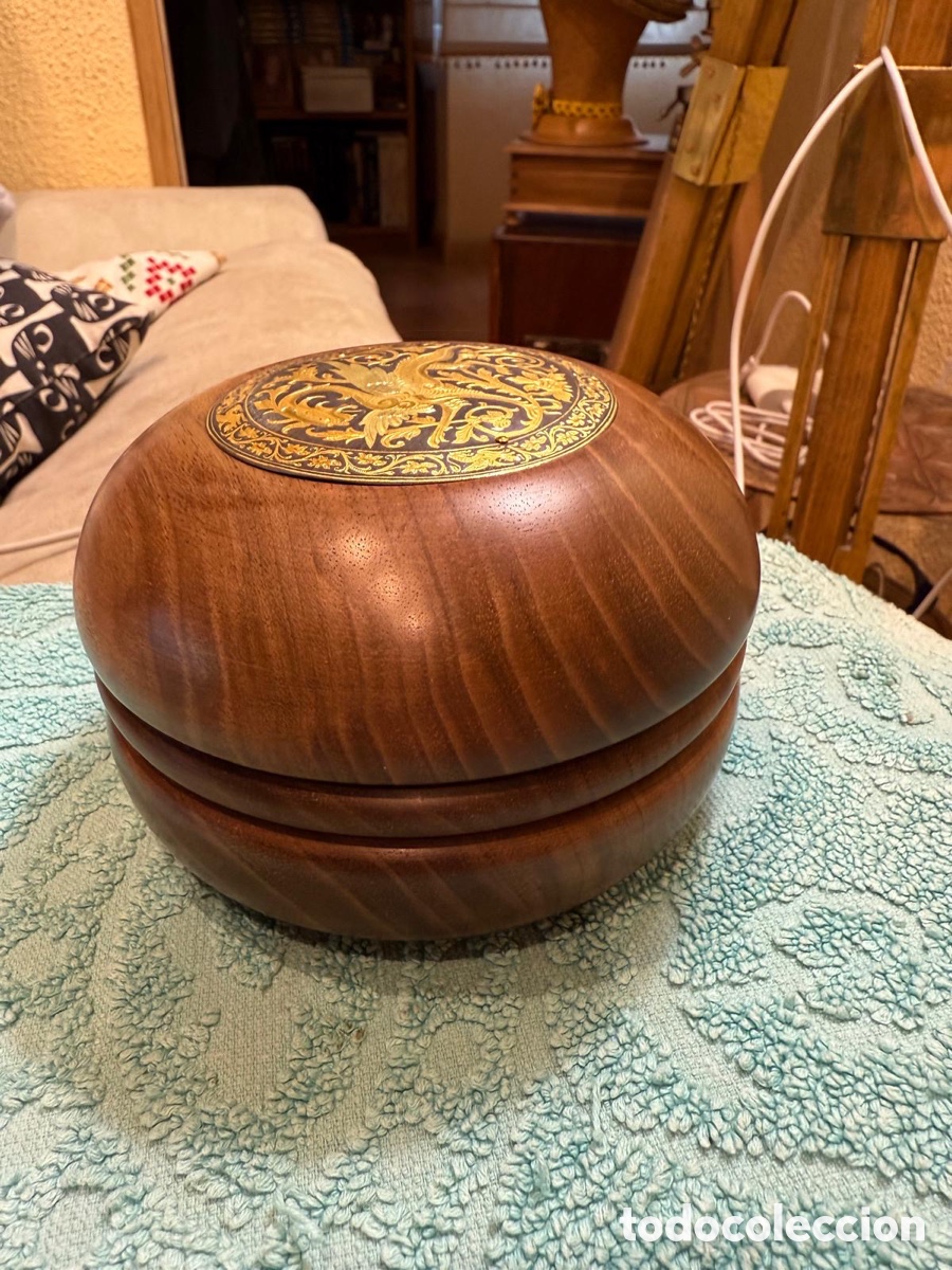 Antig&uuml;edades: JOYERO DAMASQUINADO Y MADERA - Foto 3