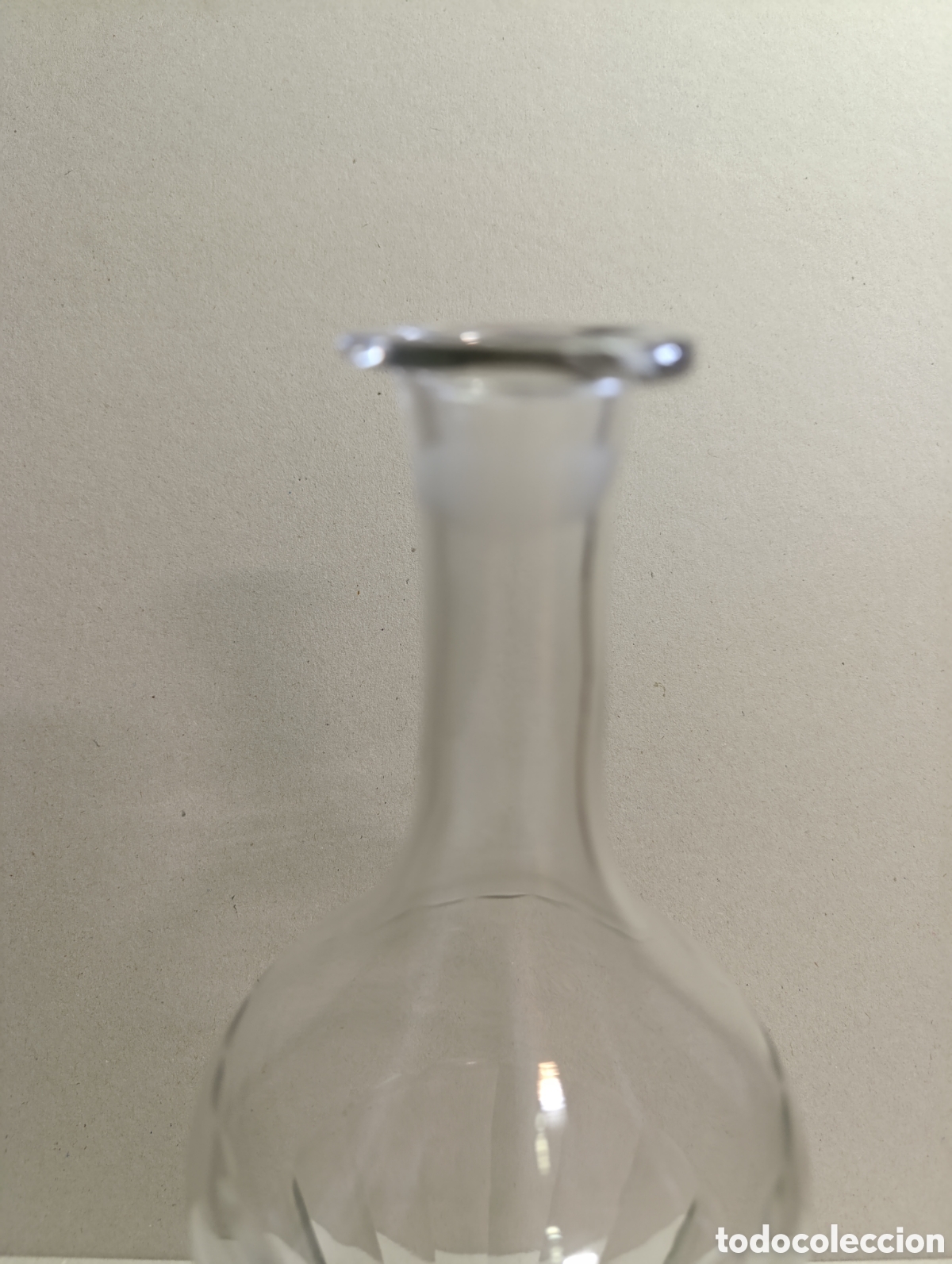 Antig&uuml;edades: BOTELLA DE CRISTAL, DECORACION GALLONADA. - Foto 9