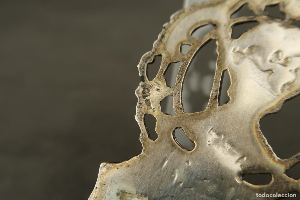 Antig&uuml;edades: Antigua Benditera de Plata - Foto 10