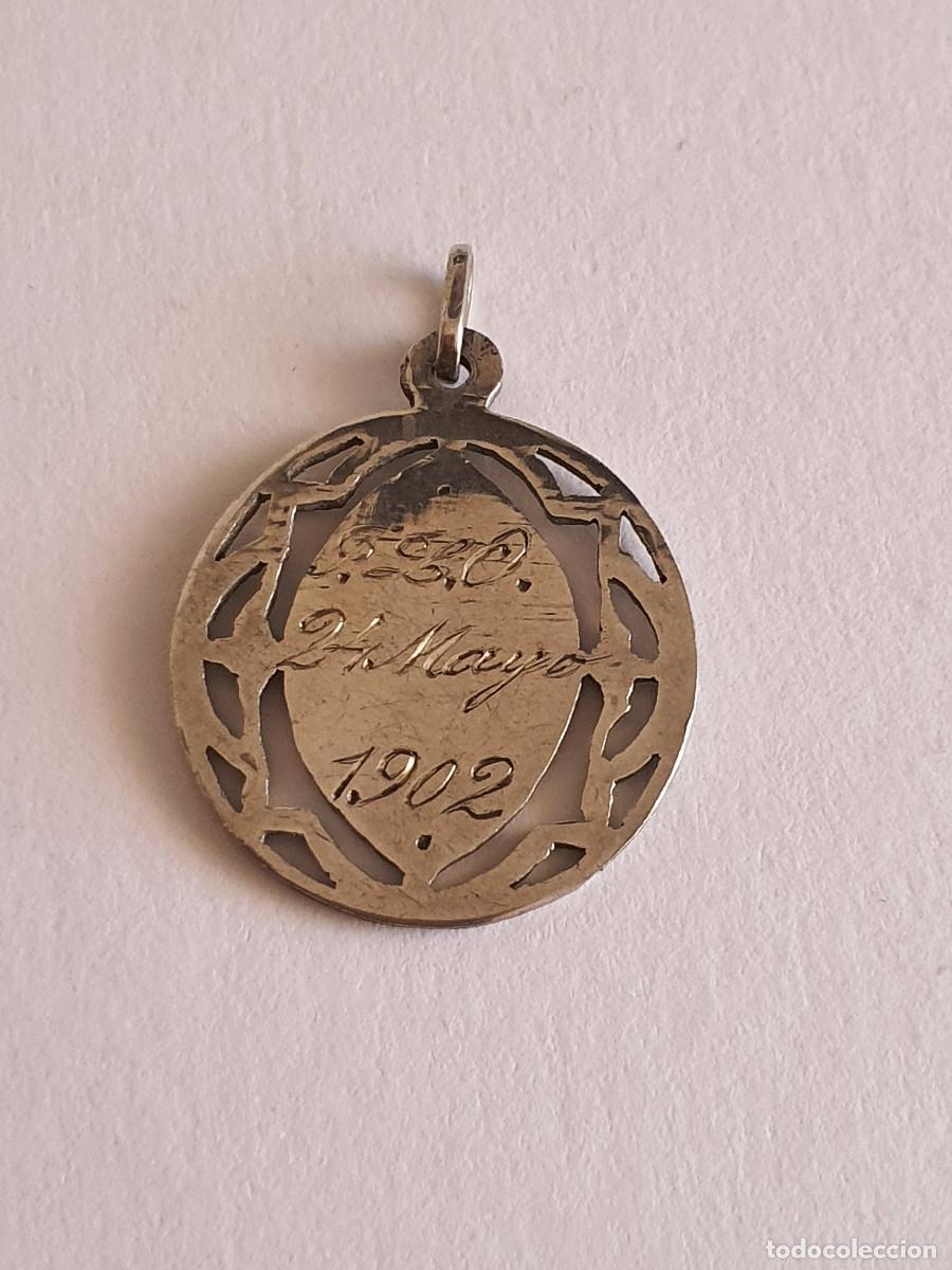 Antig&uuml;edades: Medalla Comuni&oacute;n en plata de ley. 1902 - Foto 4