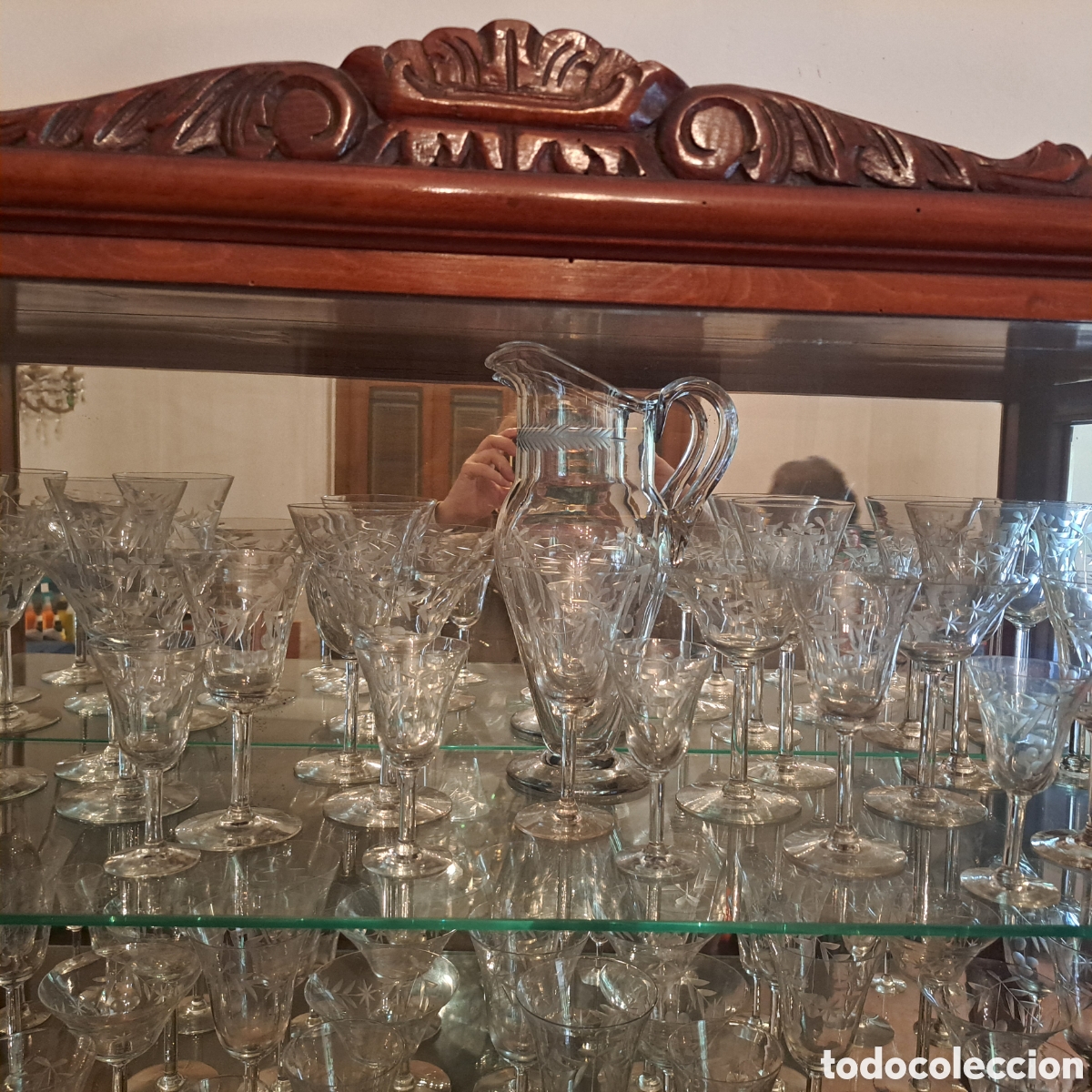 Antig&uuml;edades: Mueble vitrina con cristaler&iacute;a. - Foto 4