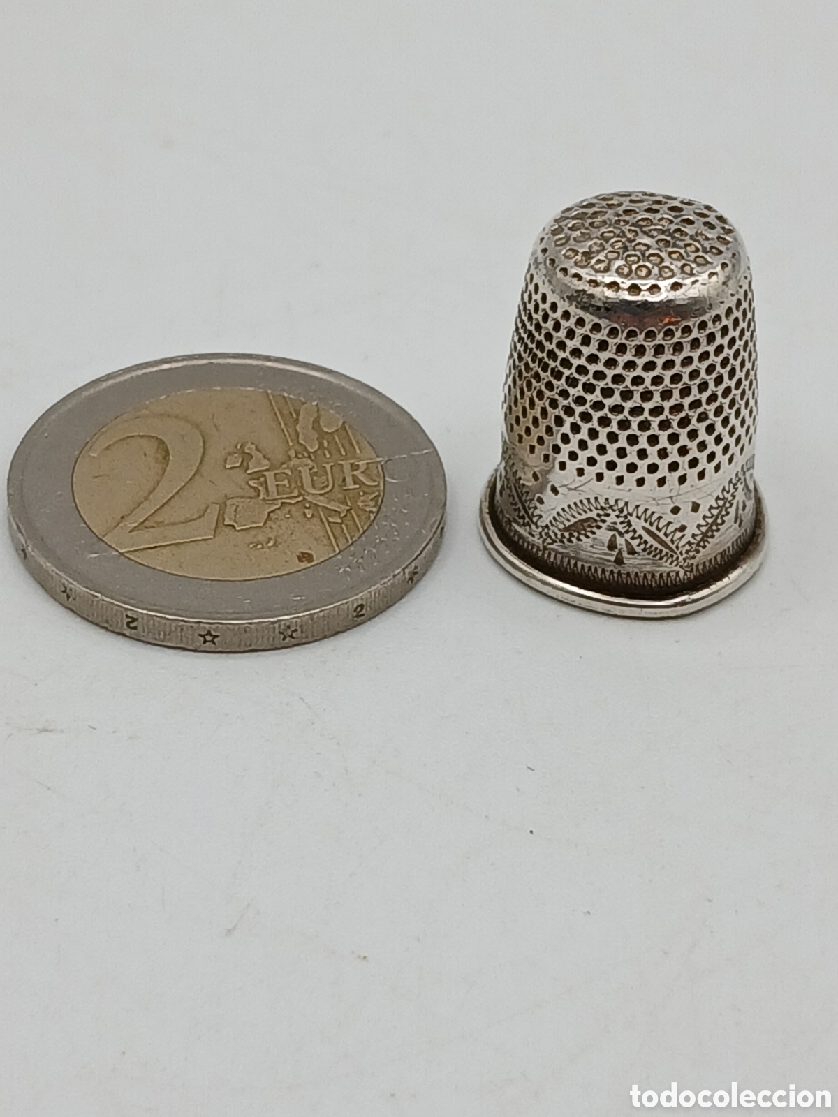 Antig&uuml;edades: Antiguo dedal plata repujada - Foto 3