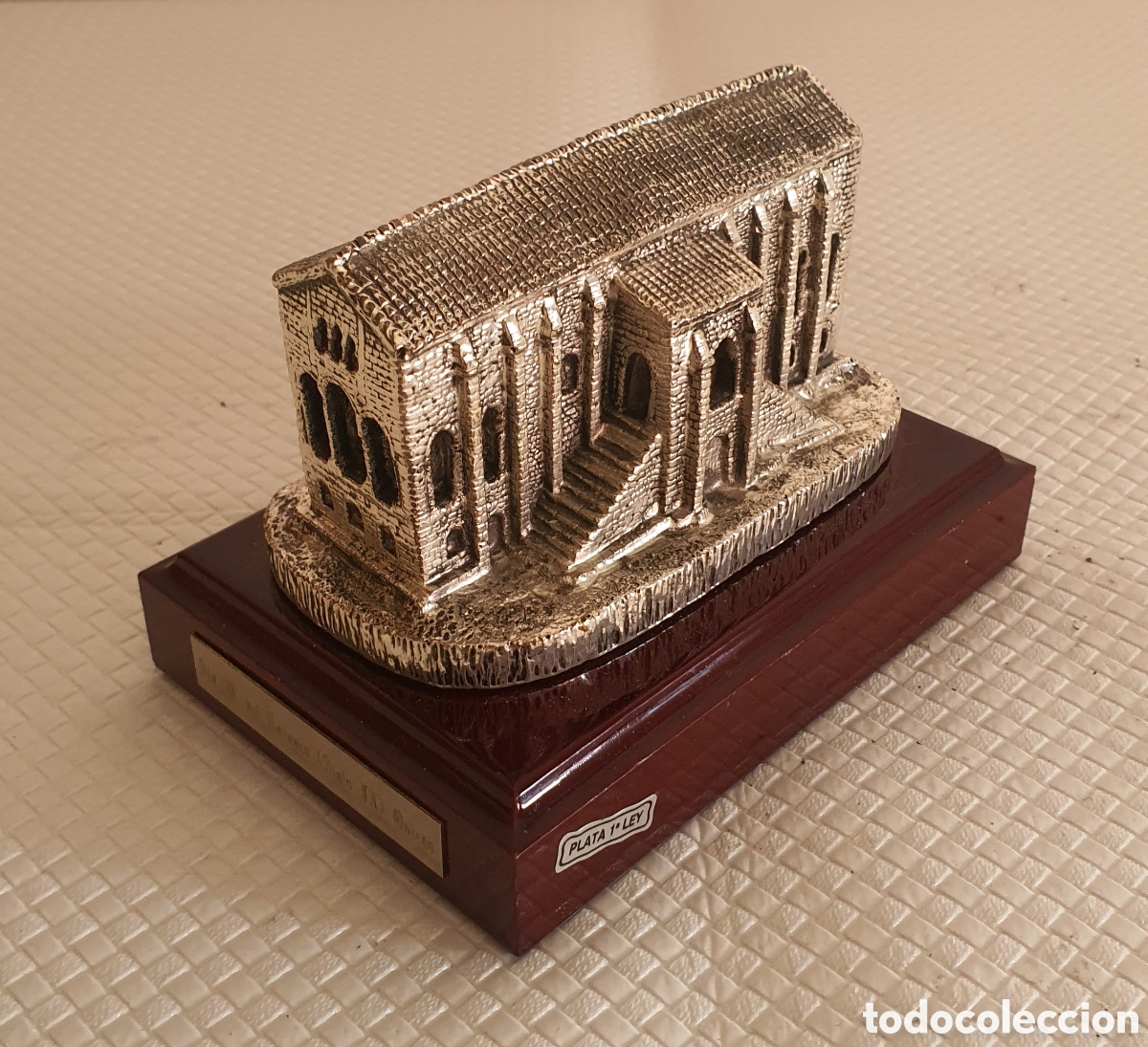 Antig&uuml;edades: Replica decorativa Nuestra Se&ntilde;ora del Naranco - Foto 1