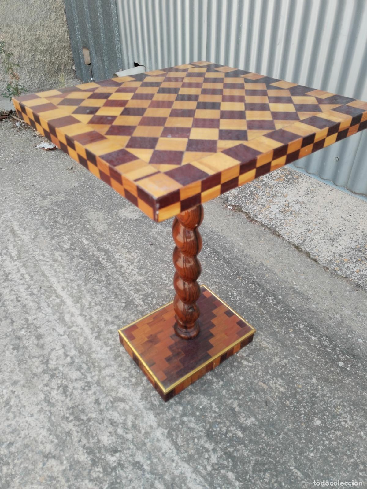 Antig&uuml;edades: mesa auxiliar de made con marqueteria - Foto 3