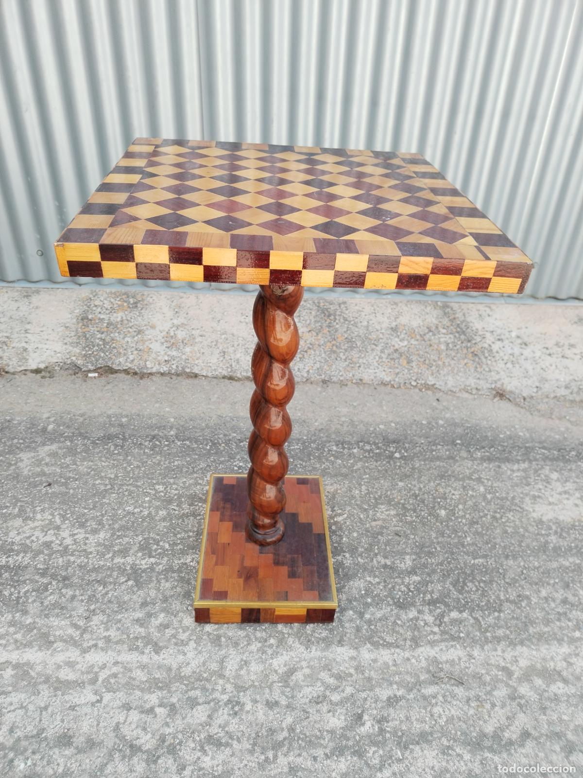 Antig&uuml;edades: mesa auxiliar de made con marqueteria - Foto 11