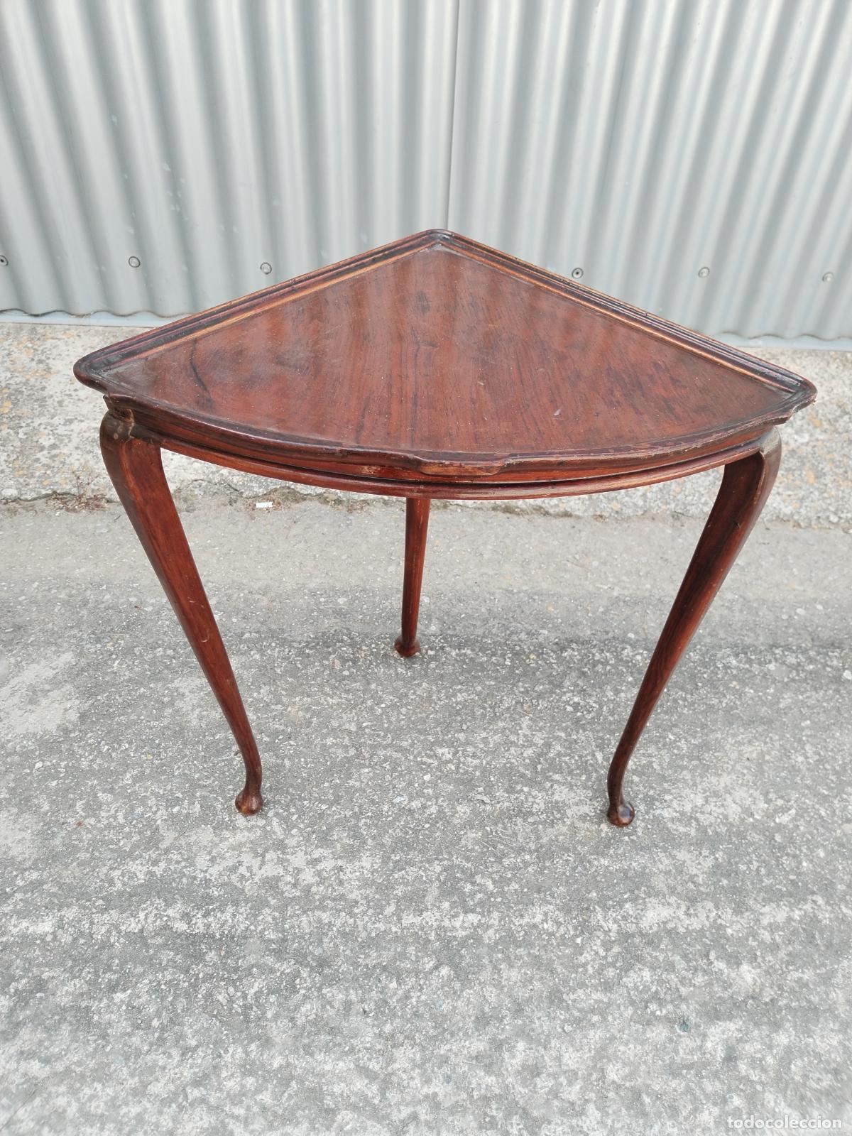 Antig&uuml;edades: mesa auxiliar rinconera - Foto 4