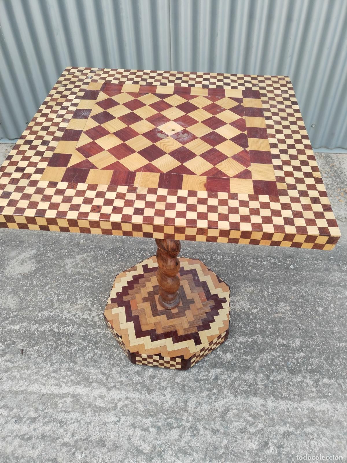 Antig&uuml;edades: mesa de madera con marqueteria - Foto 5