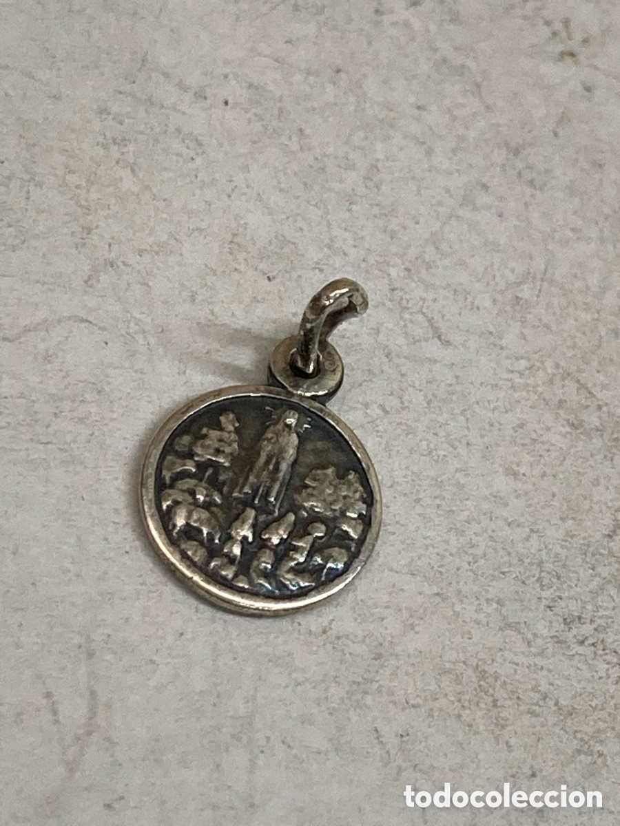 Antig&uuml;edades: Medalla de plata religiosa C340 - Foto 2