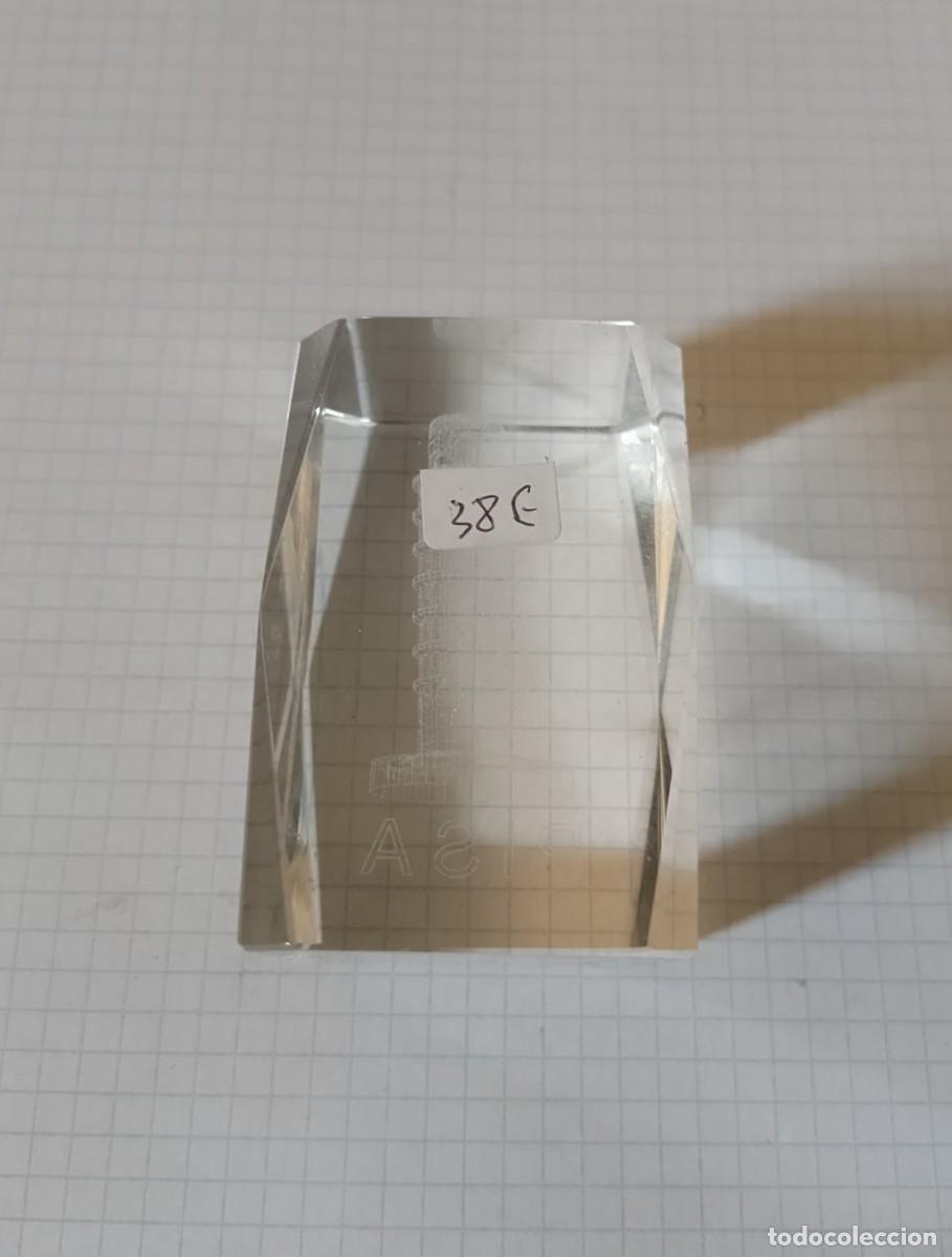 Antig&uuml;edades: Bloque de cristal grabado en 3D, Pissa - Foto 3