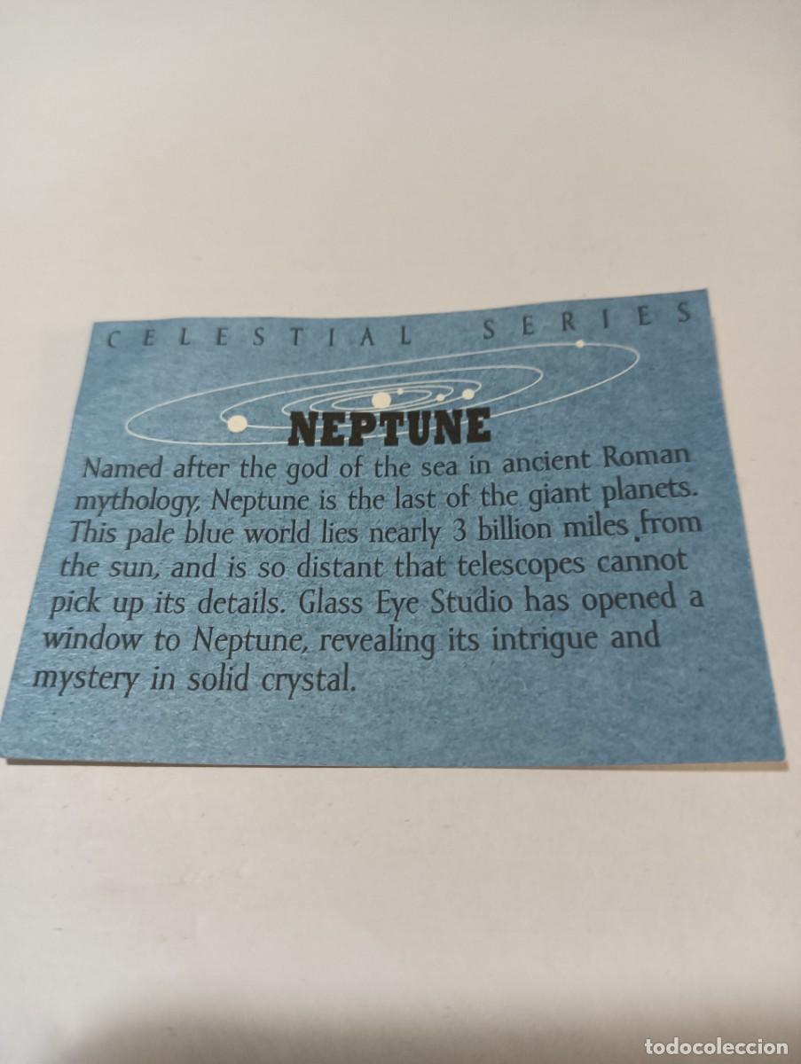 Antig&uuml;edades: Neptune &rdquo;Planets&rdquo; Glass Eye Studio paperweight. - Foto 3