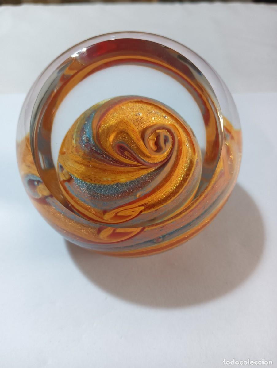 Antig&uuml;edades: Jupiter &rdquo;Planets&rdquo; Glass Eye Studio paperweight. - Foto 1