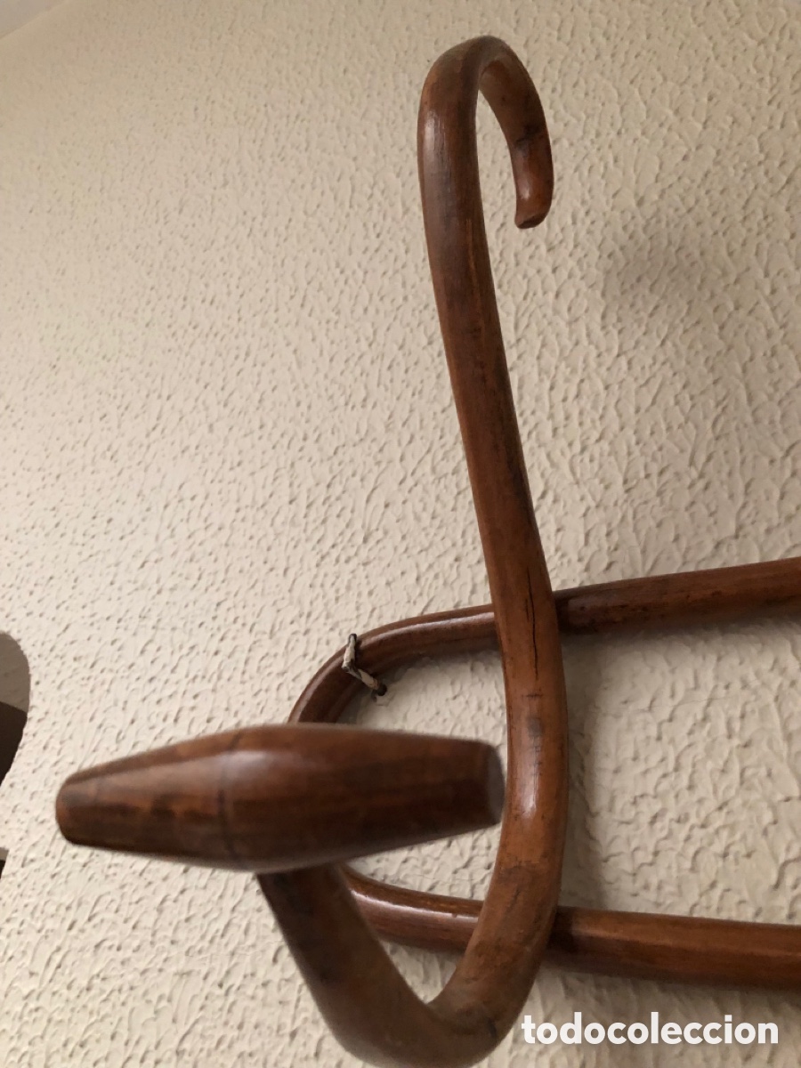 Antig&uuml;edades: Percha antigua madera - Foto 4