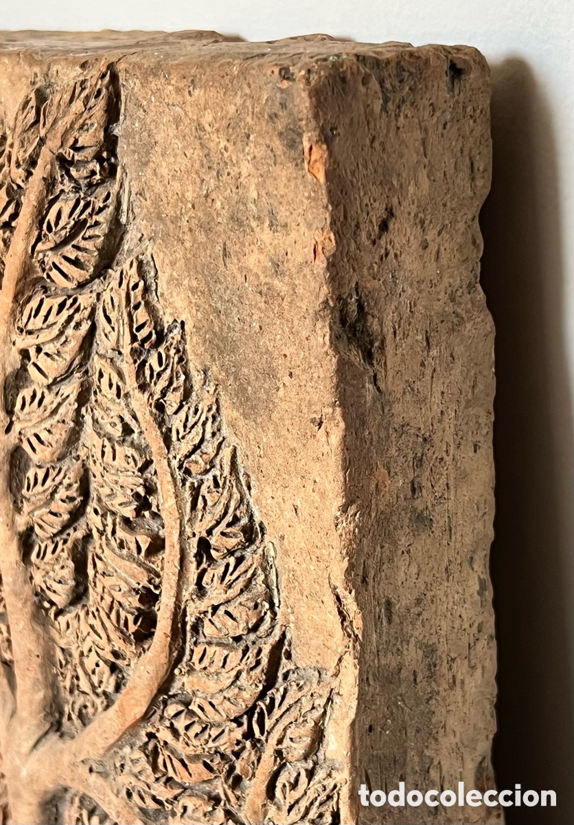 Antig&uuml;edades: Gran estela de terracota - Foto 5