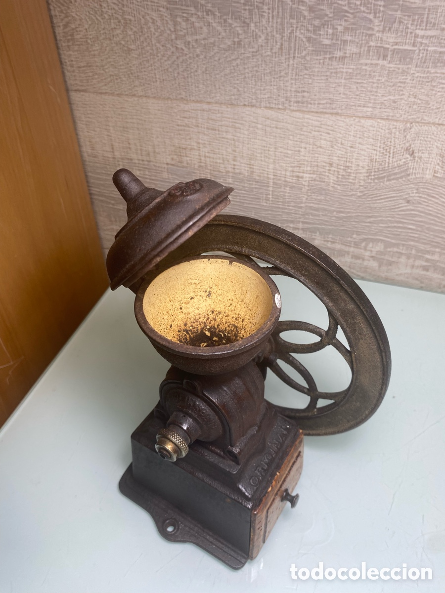 Antig&uuml;edades: Antiguo molinillo cafe de hierro fundido y madera - Foto 5