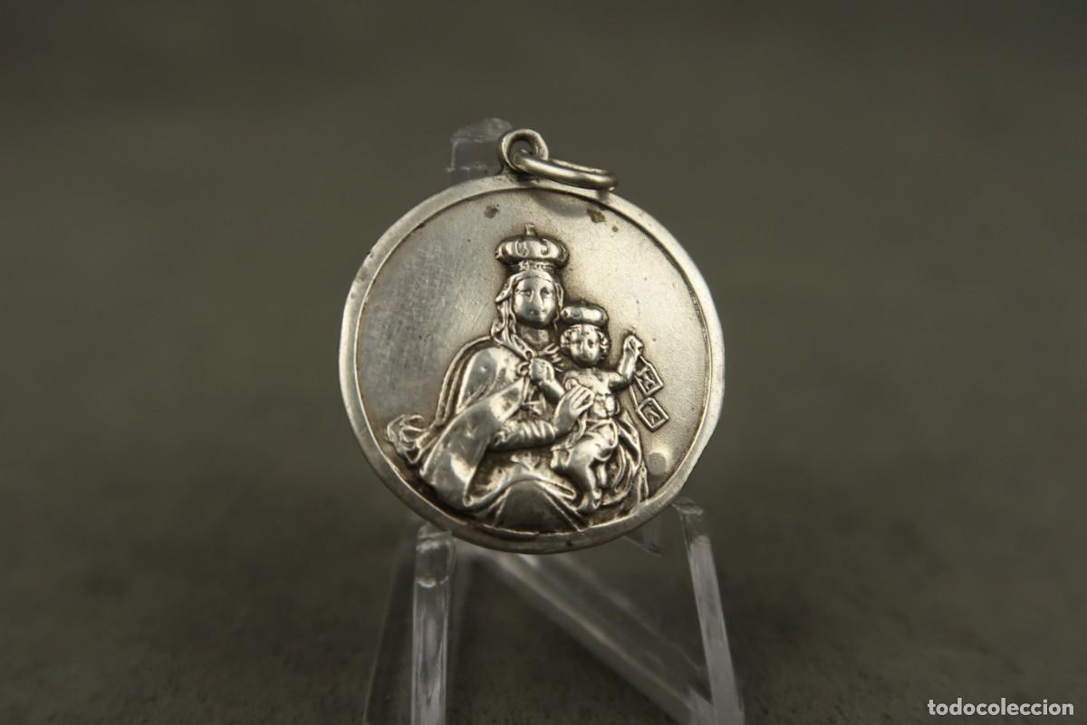 Antig&uuml;edades: Antigua Medalla Religiosa de Plata - Foto 4