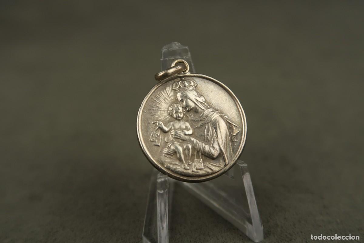 Antig&uuml;edades: Antigua Medalla Religiosa de Plata - Foto 4