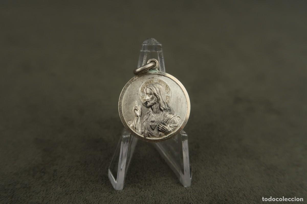 Antig&uuml;edades: Antigua Medalla Religiosa de Plata - Foto 4