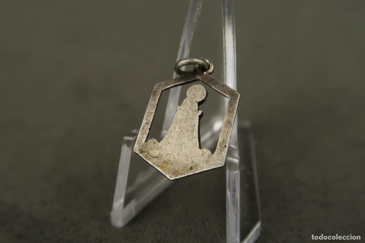 Antig&uuml;edades: Antigua Medalla Religiosa de Plata - Foto 4