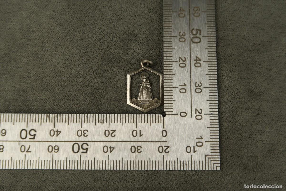 Antig&uuml;edades: Antigua Medalla Religiosa de Plata - Foto 6