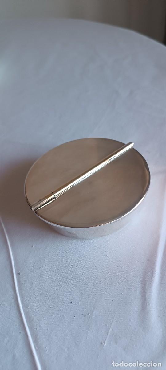 Antig&uuml;edades: Cenicero de plata de 10 cm - Foto 1