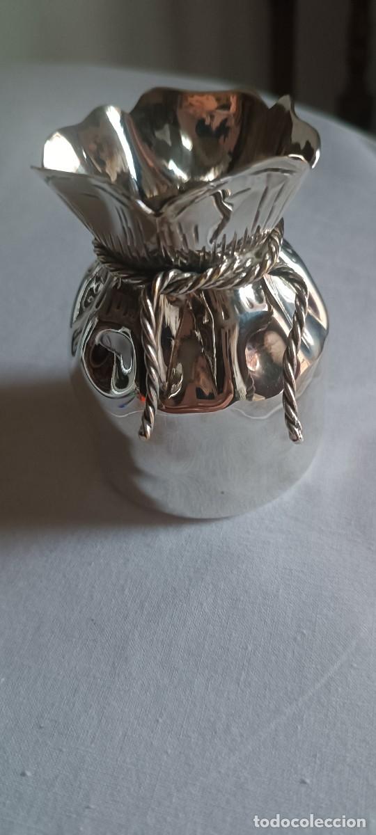 Antig&uuml;edades: Bolsita de dinero en plata - Foto 1