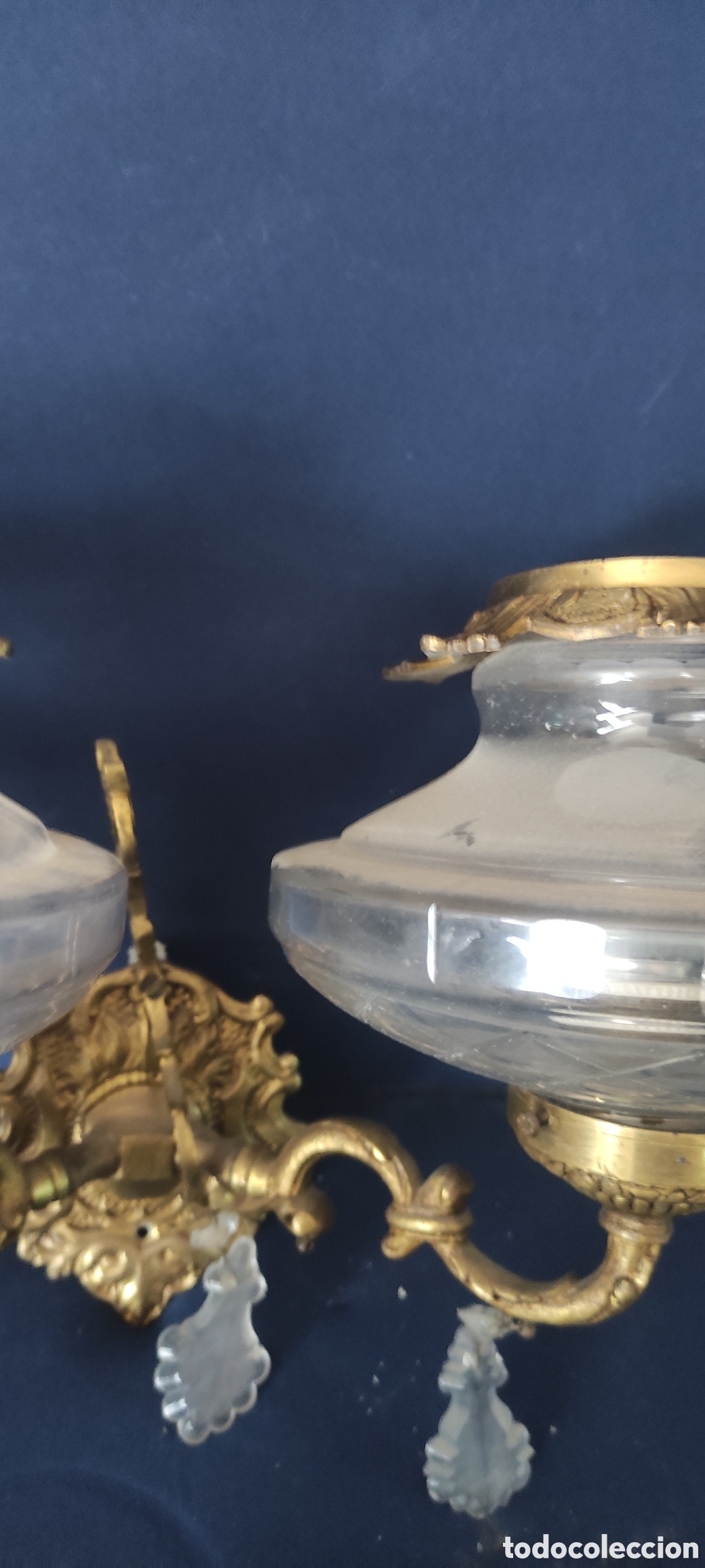 Antig&uuml;edades: Antiguo aplique de bronce con tulipas - Foto 9