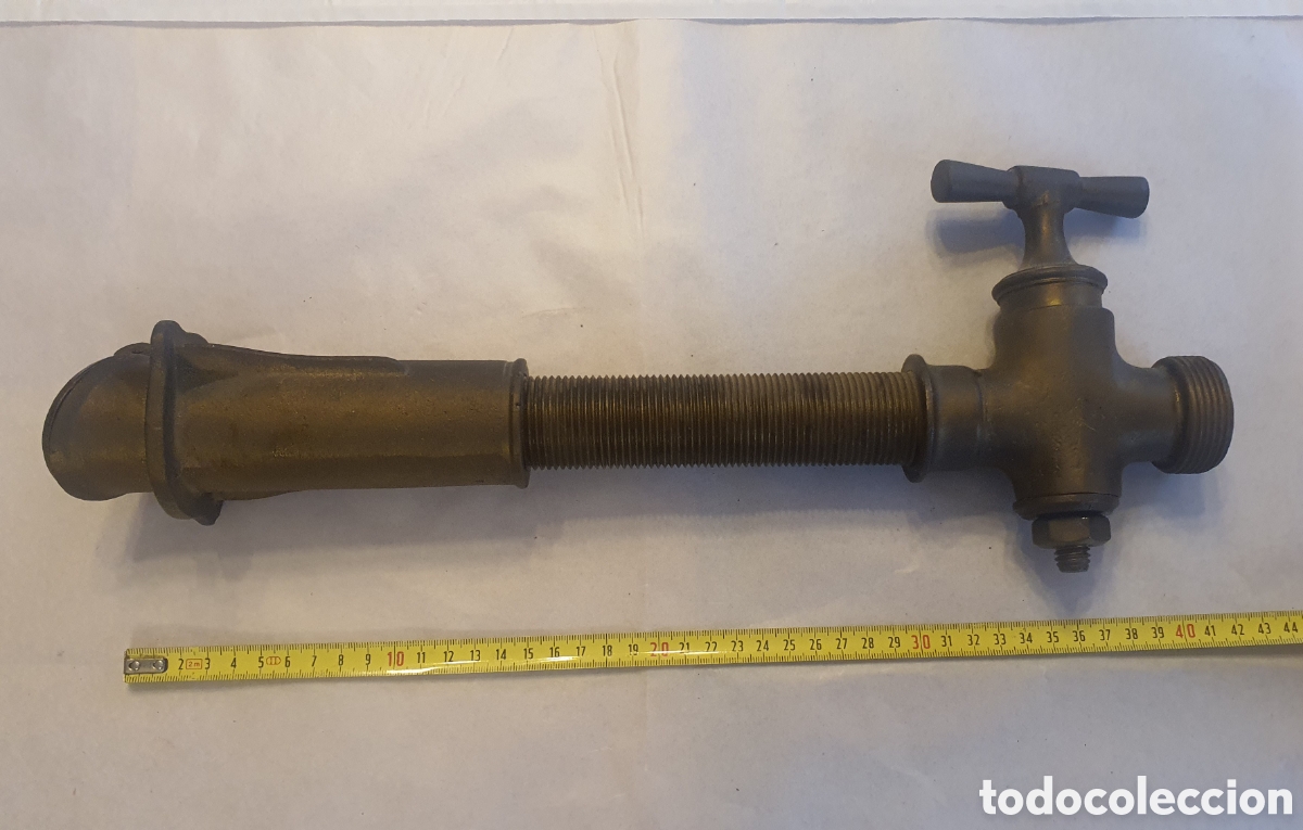 Antig&uuml;edades: Grifo antiguo de bronce para uso de bodega - Foto 3