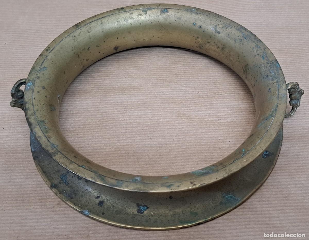 Antig&uuml;edades: Salva manteles de bronce - Foto 1