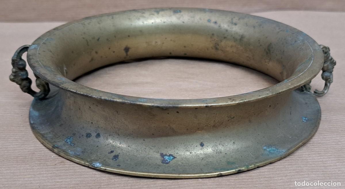 Antig&uuml;edades: Salva manteles de bronce - Foto 2