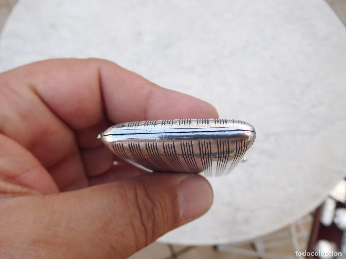 Antig&uuml;edades: Pitillera antigua de plata - Foto 5