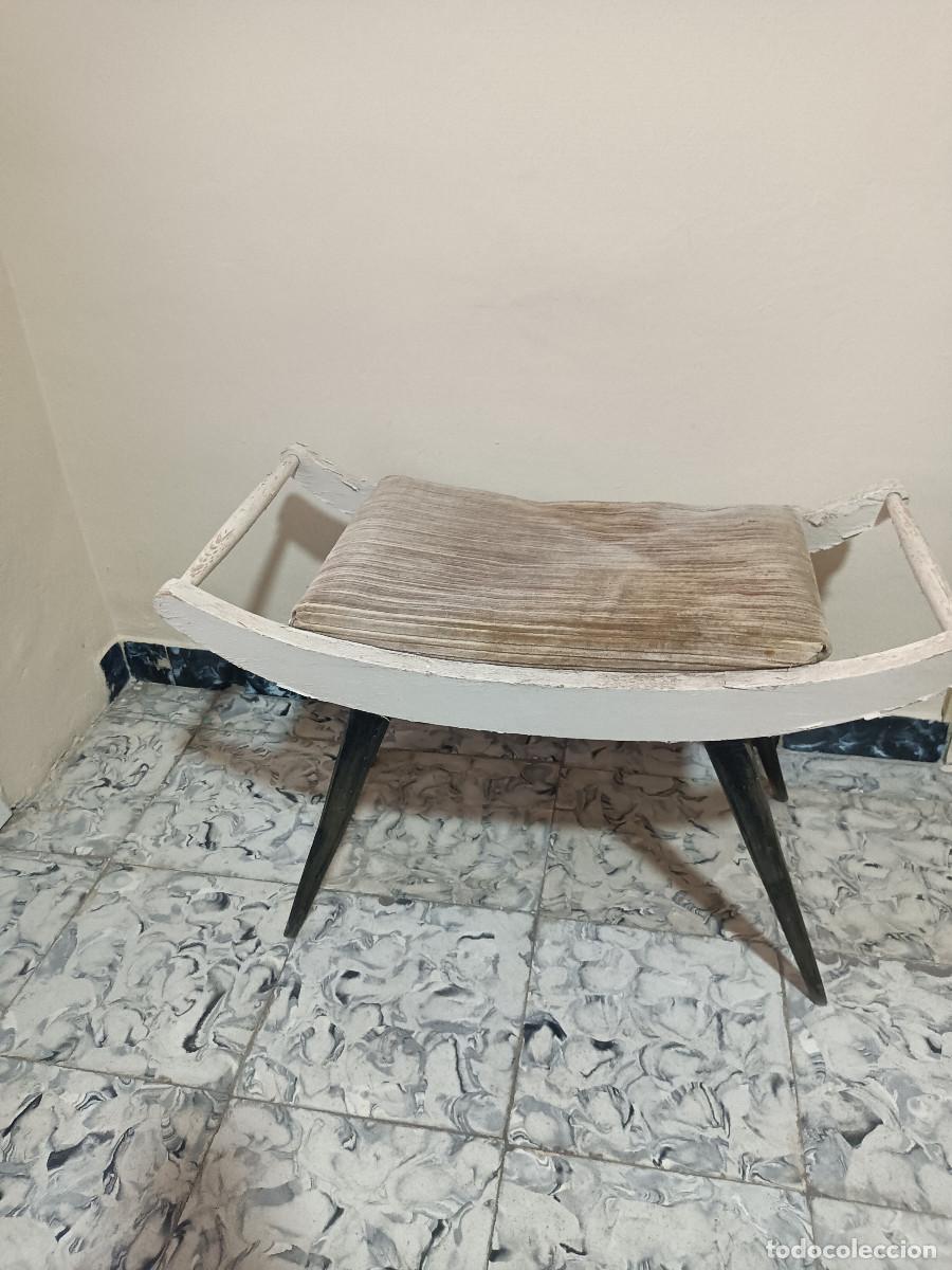 Antig&uuml;edades: Silla banqueta calzadora - Foto 1