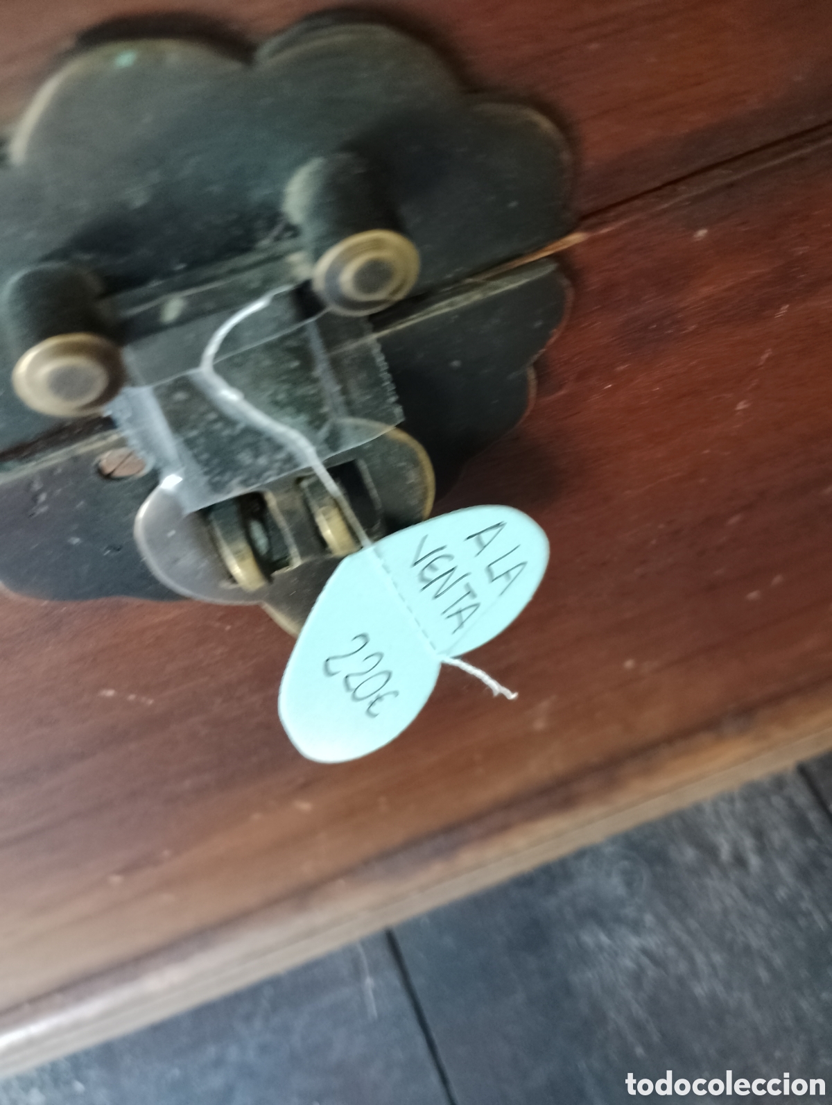Antig&uuml;edades: Arc&oacute;n antiguo de madera maciza - Foto 1