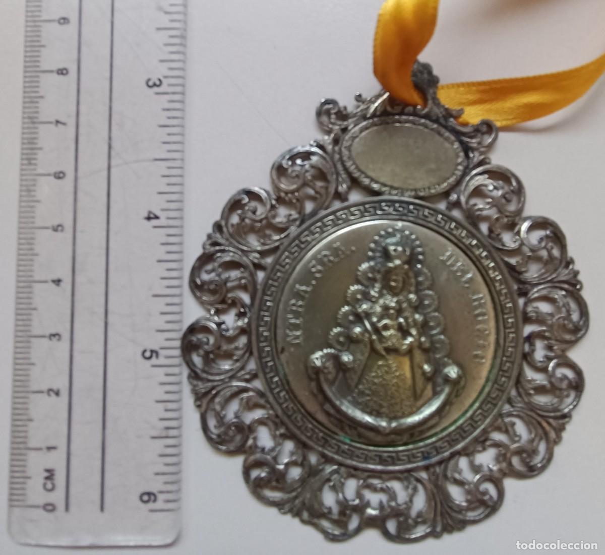 Antig&uuml;edades: Medalla de cuna virgen del roc&iacute;o - Foto 3