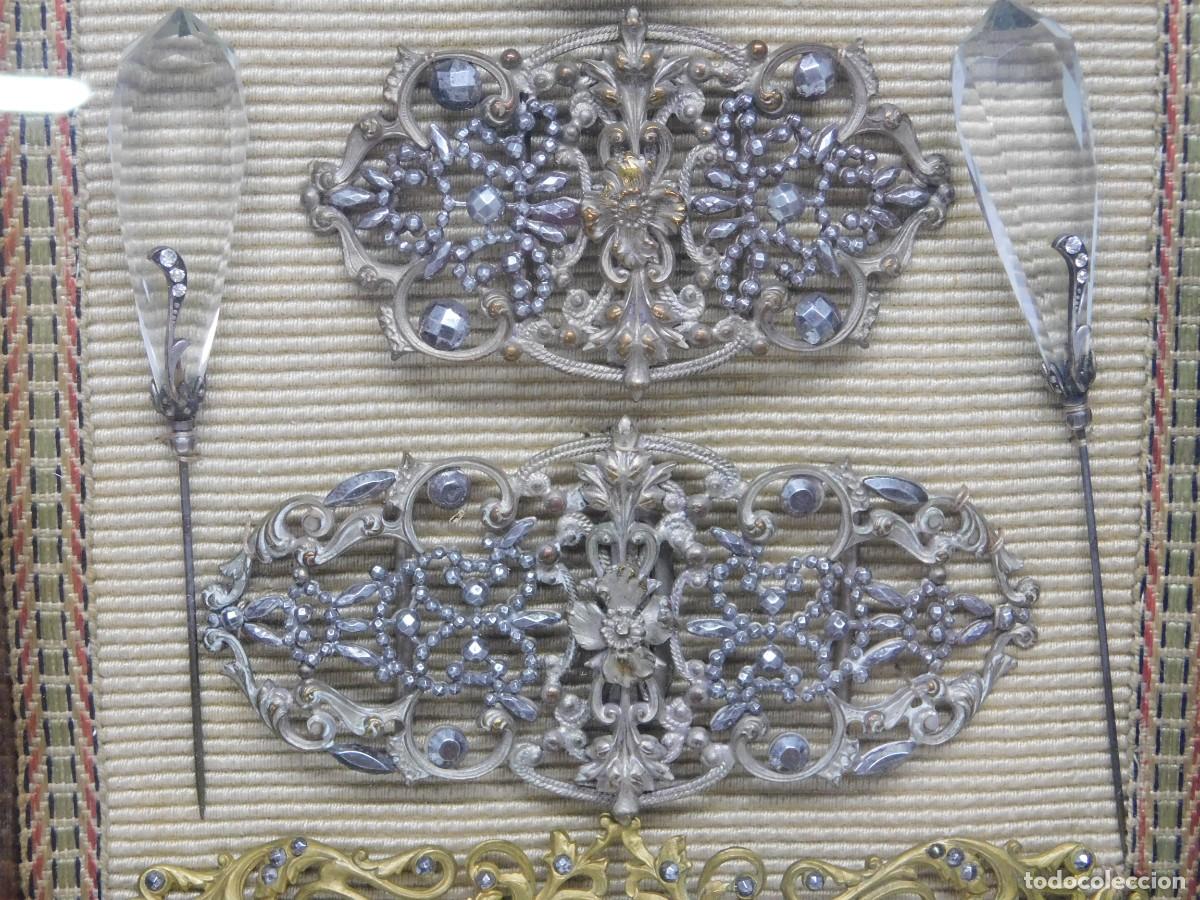 Antig&uuml;edades: CONJUNTO DE BROCHES Y HEBILLA - Foto 5