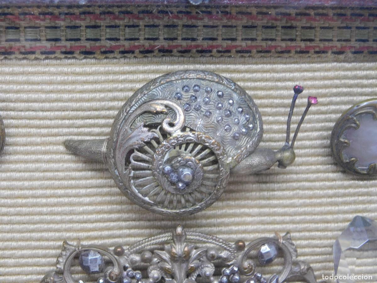 Antig&uuml;edades: CONJUNTO DE BROCHES Y HEBILLA - Foto 8